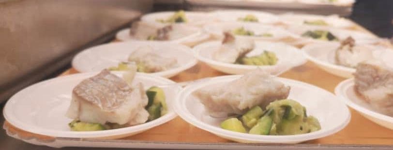 Lieu noir vapeur et moules, marmelade de courgettes et beurre acidulé à l&rsquo;abricot