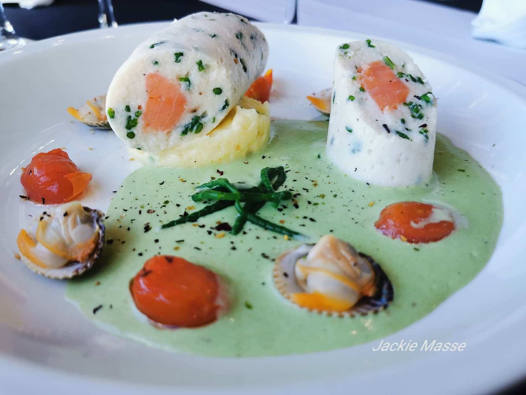 Mousseline de merlu aux salicornes