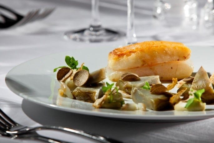 Turbot rôti, truffe et artichaut